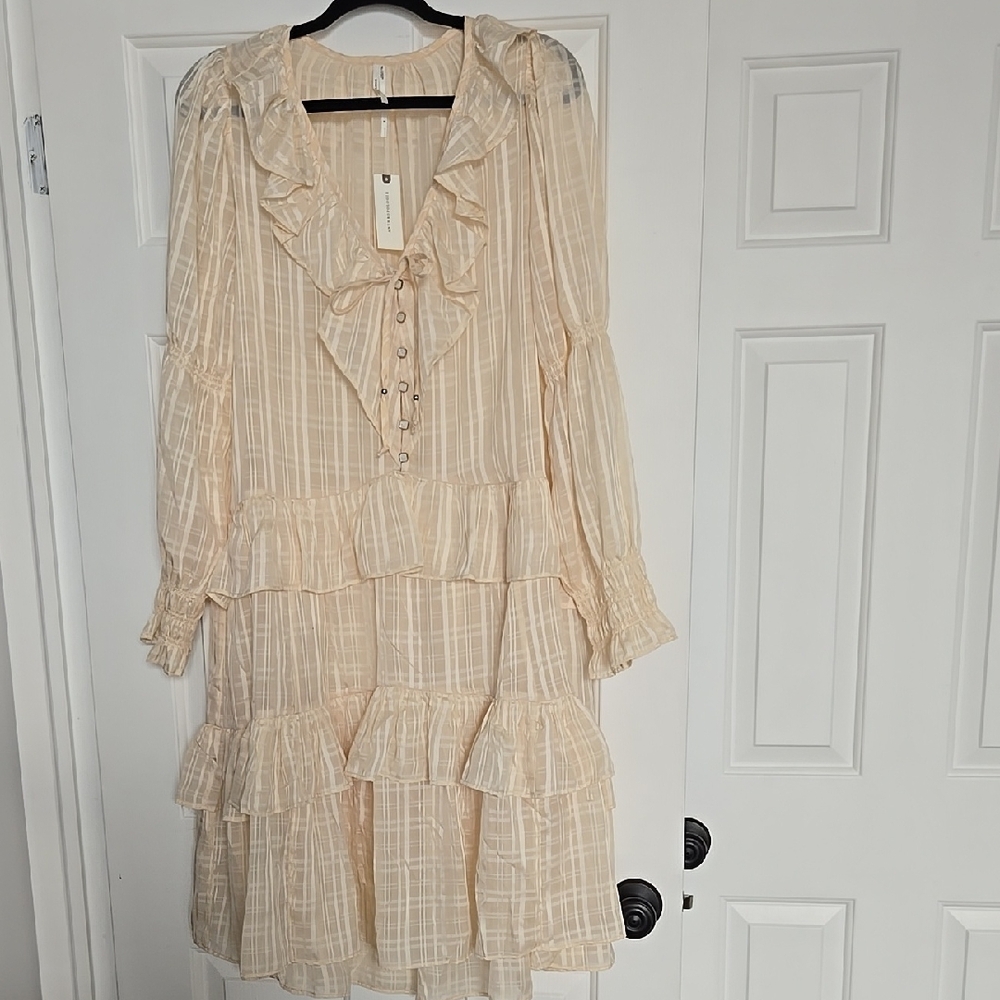 Elegant Cream Ruffled Dress